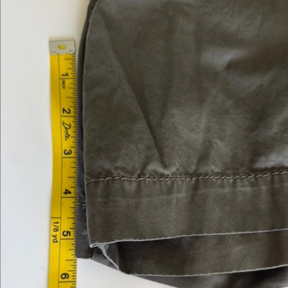 Old Navy Mid-Rise Cotton shorts, Sz 16